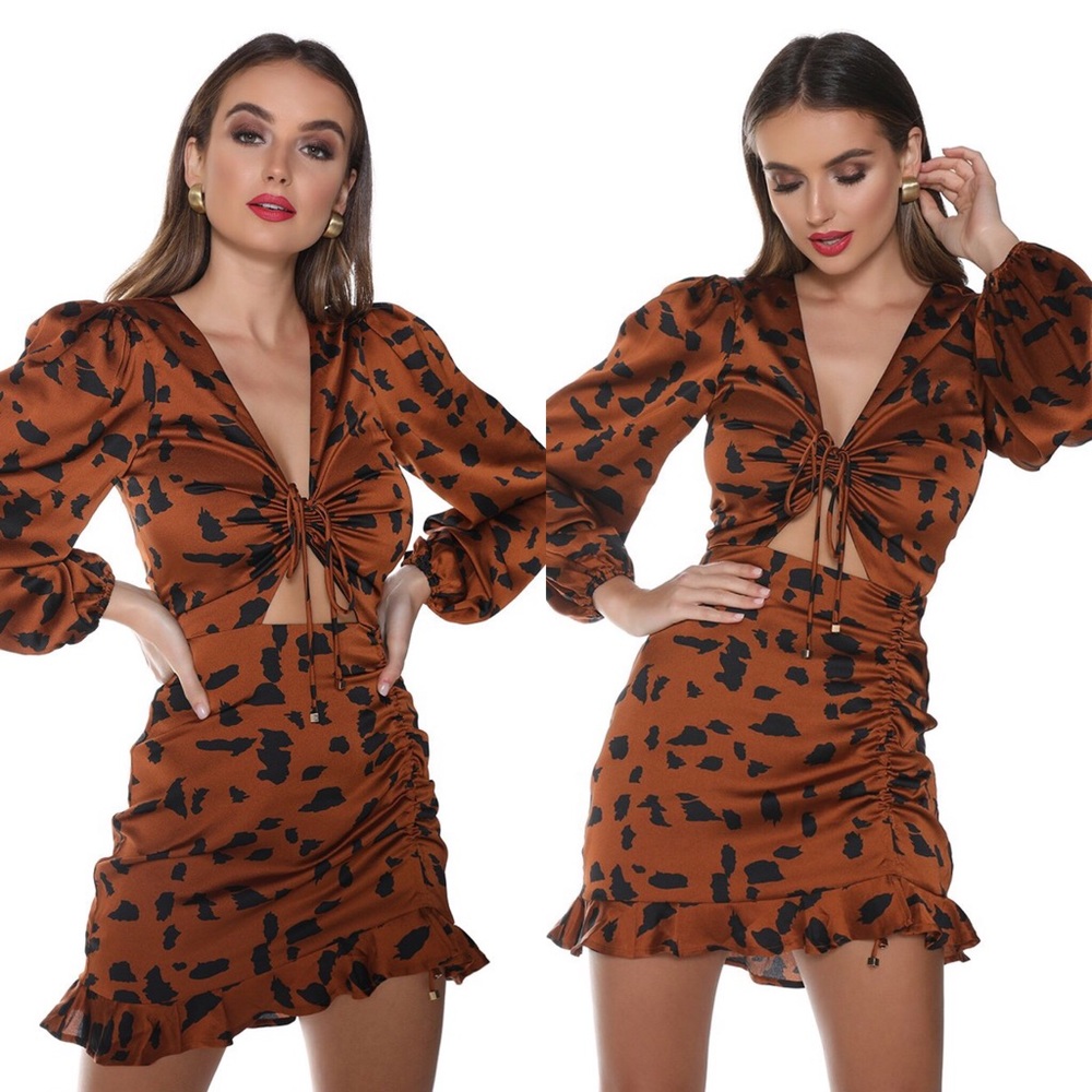 🚨24 HOUR SALE🚨*LAST 1* Bedrock Long Sleeve Dres - Picture 5 of 8